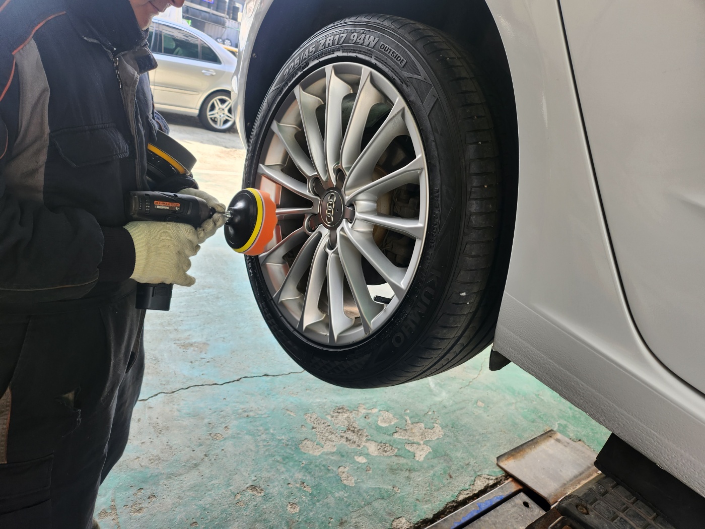 2000769928_U4xeV7Xp_0ec39b5bd254c23164f4cd8adaeabe2e5fa6c2ef.jpg 이미지크게보기